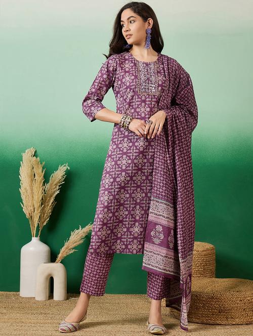 women three quarter sleeve kurta pant with dupatta set - 21622526 - Very Small Image - 1