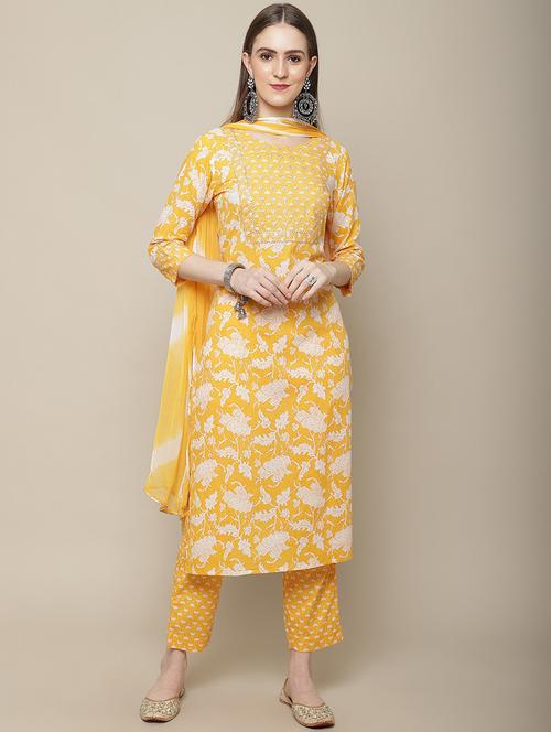 women three quarter sleeve kurta pant with dupatta set - 21622597 - Very Small Image - 1