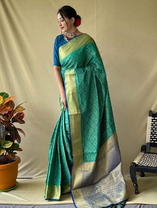 women self design banarasi saree with blouse - 21635193 - Very Small Image - 1