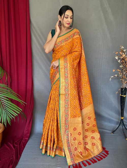 women self design patola saree with blouse - 21635212 - Very Small Image - 1