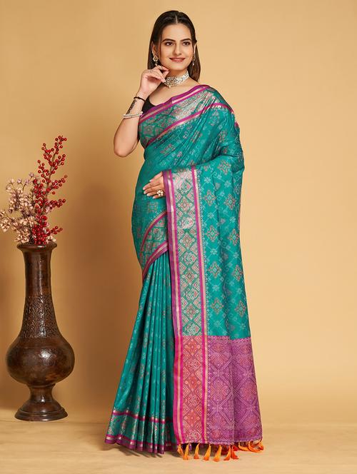 women self design patola saree with blouse - 21635297 - Very Small Image - 1