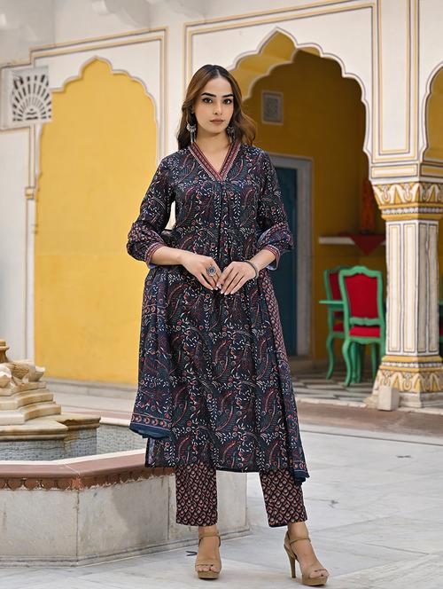 women printed three quarter sleeve suit set - 21641353 - Very Small Image - 1