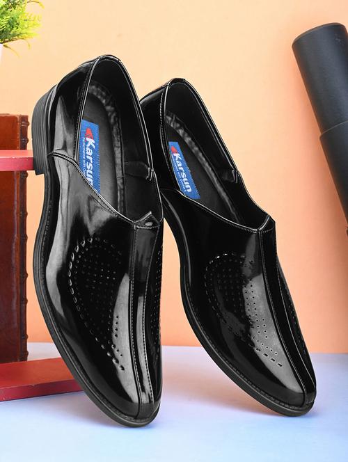 men black slip on jutis - 21641842 - Very Small Image - 1