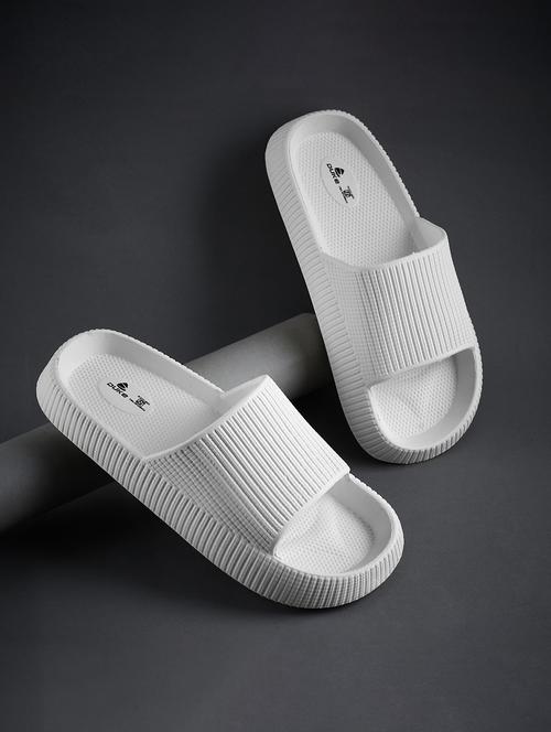 women solid comfortable slides - 21645054 - Very Small Image - 1