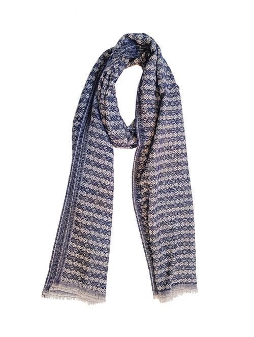 men elegant self design muffler with fringed edges - 21647599 - Very Small Image - 1