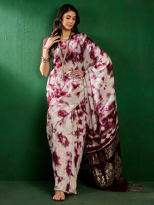 women tie & dye contrast bordered saree with blouse - 21665815 - Very Small Image - 1