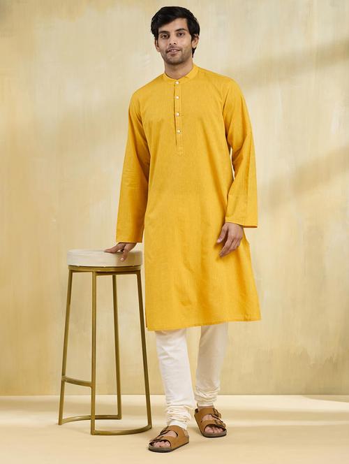 men yellow solid mandarin neck long kurta - 21667210 - Very Small Image - 1