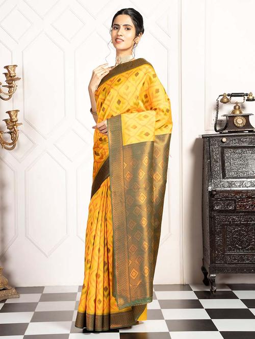 women self design pochampalli saree with blouse - 21669972 - Very Small Image - 1