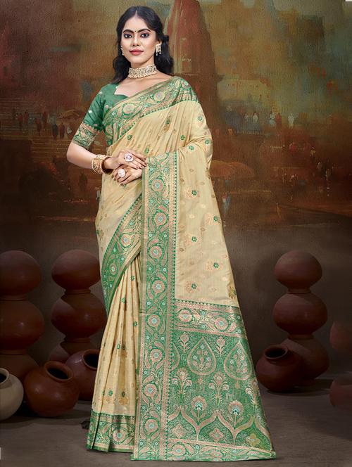 women self design bordered saree with blouse - 21671138 - Very Small Image - 1