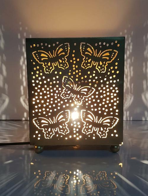decorative moroccan style lantern with aroma diffuser - 21676882 - Very Small Image - 1