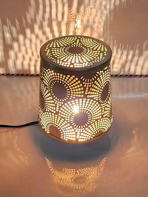 decorative moroccan style lantern with aroma diffuser - 21676896 - Very Small Image - 1