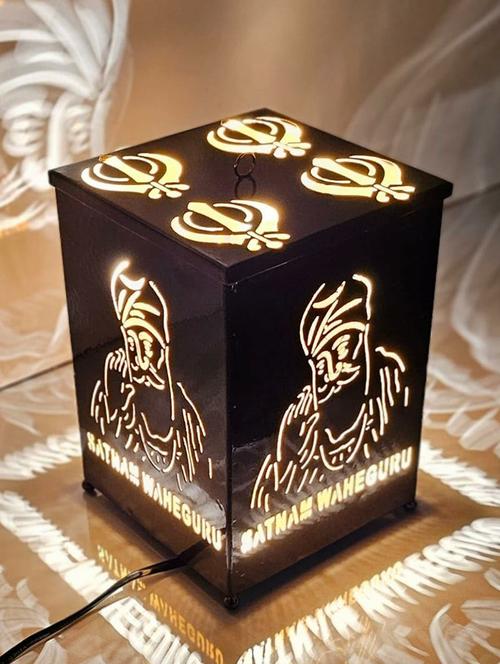 decorative moroccan style lantern with aroma diffuser - 21676901 - Very Small Image - 1