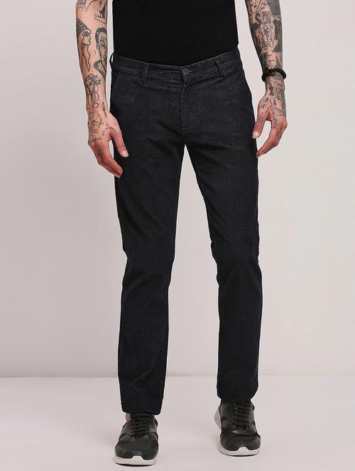 men low rise solid chinos - 21682453 - Very Small Image - 1