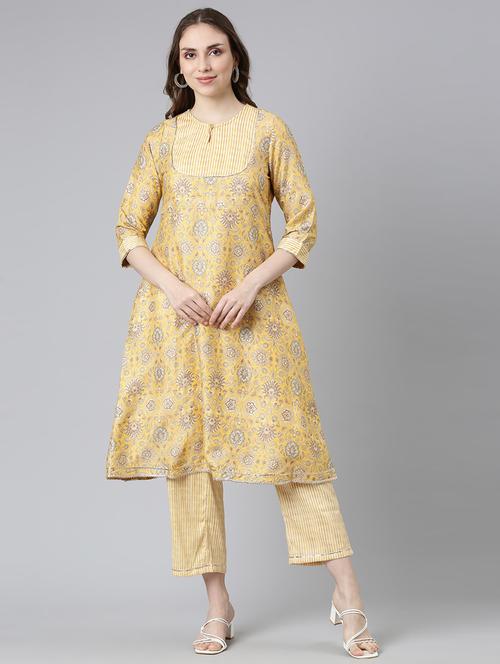 women floral printed key hole neck kurta pant set - 21682805 - Very Small Image - 1
