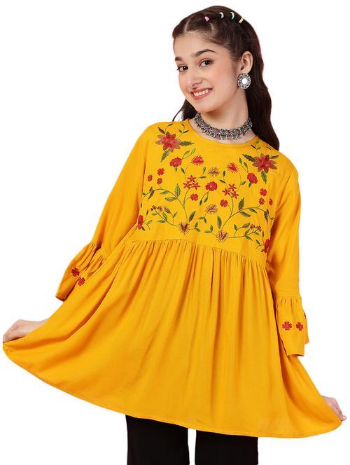 girls round neck embroidered top - 21683705 - Very Small Image - 1