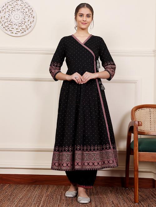 women three quarter sleeve kurta pant set - 21686453 - Very Small Image - 1