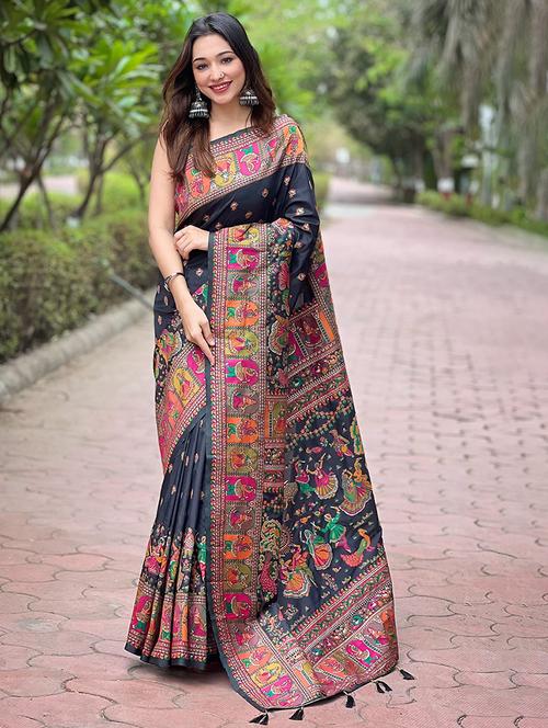 women self design kanjivaram saree with blouse - 21691624 - Very Small Image - 1