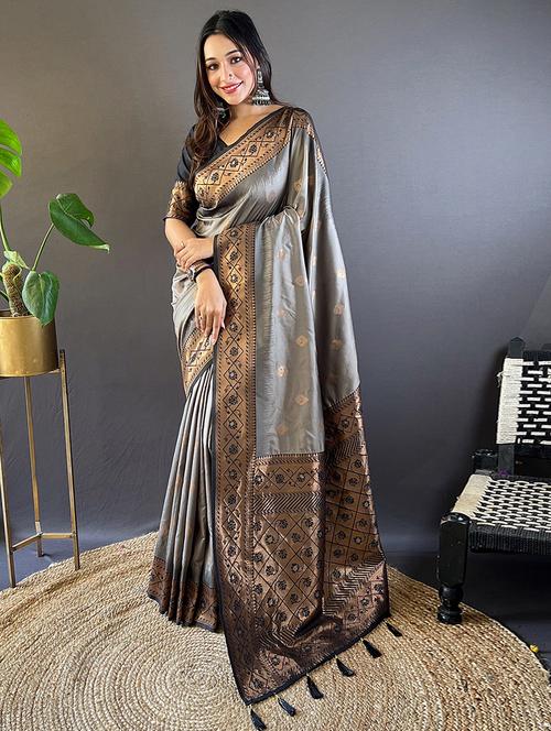 women self design kanjivaram saree with blouse - 21691659 - Very Small Image - 1