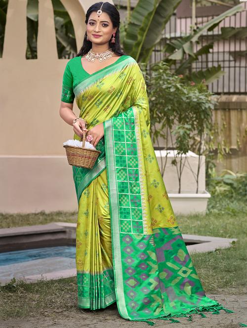 women self design banarasi saree with blouse - 21698410 - Very Small Image - 1