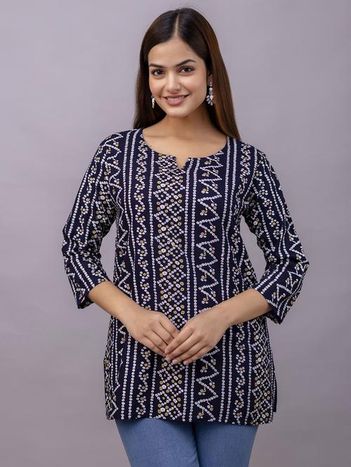 women bandhani three quarter sleeve staright kurti - 21704025 - Very Small Image - 1