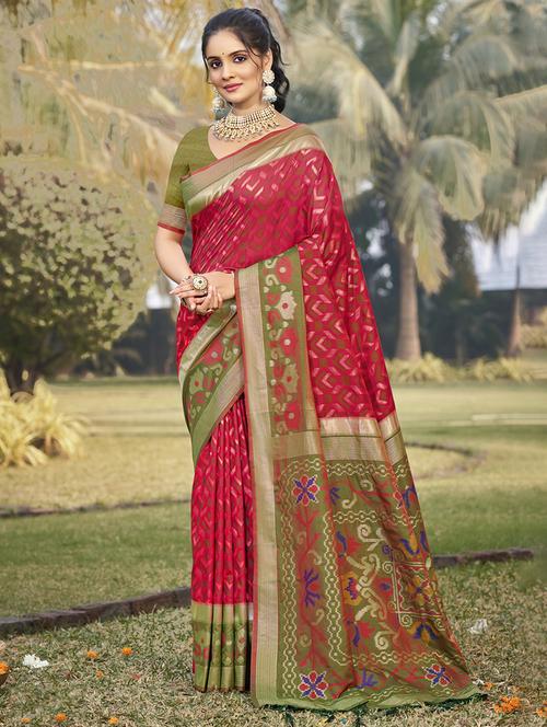 women self design bordered saree with blouse - 21708885 - Very Small Image - 1