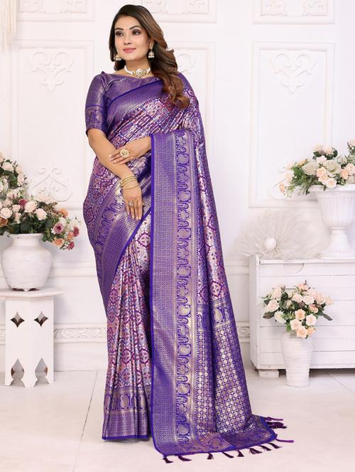 women self design banarasi saree with blouse - 21712770 - Very Small Image - 1