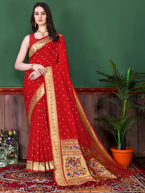 women self design banarasi saree with blouse - 21713048 - Very Small Image - 1