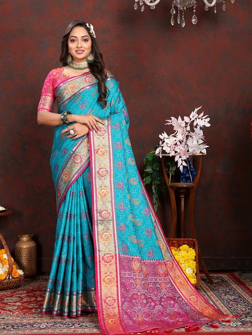 women self design patola saree with blouse - 21713148 - Very Small Image - 1
