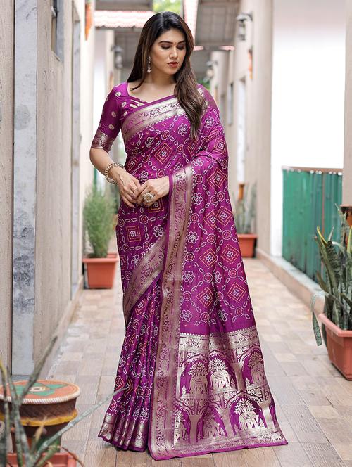 women bandhani zari bordered saree with blouse - 21713251 - Very Small Image - 1