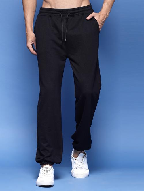 men mid rise placement print jogger - 21713523 - Very Small Image - 1