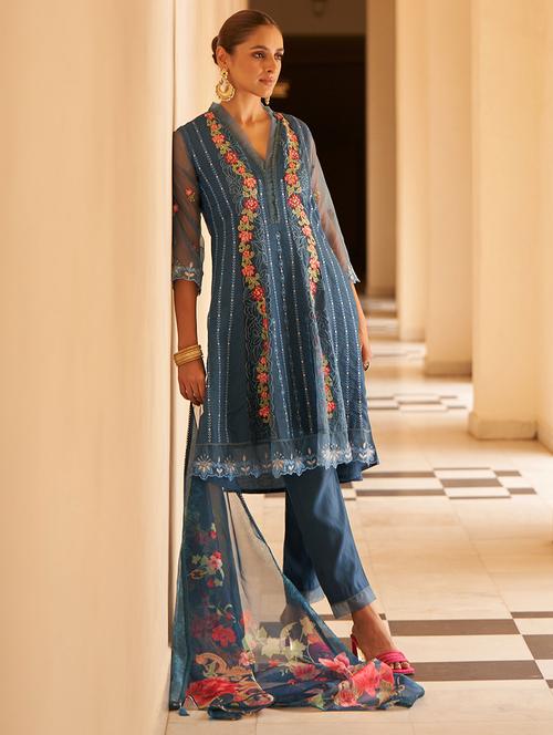 women three quarter sleeve kurta pant with dupatta set - 21713644 - Very Small Image - 1
