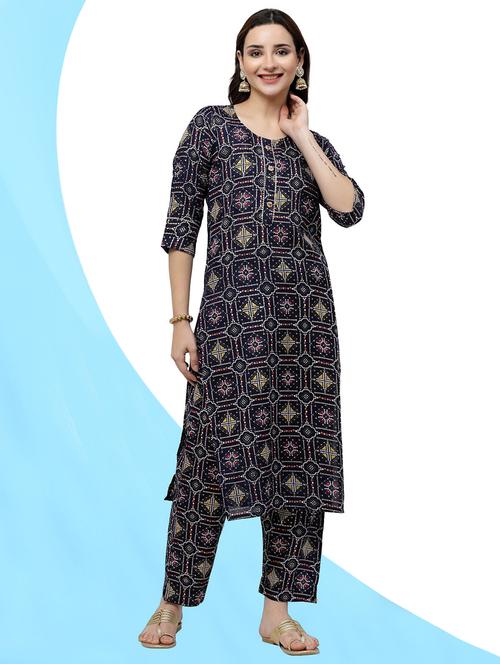 women black three quarter sleeve kurta pant set - 21717781 - Very Small Image - 1