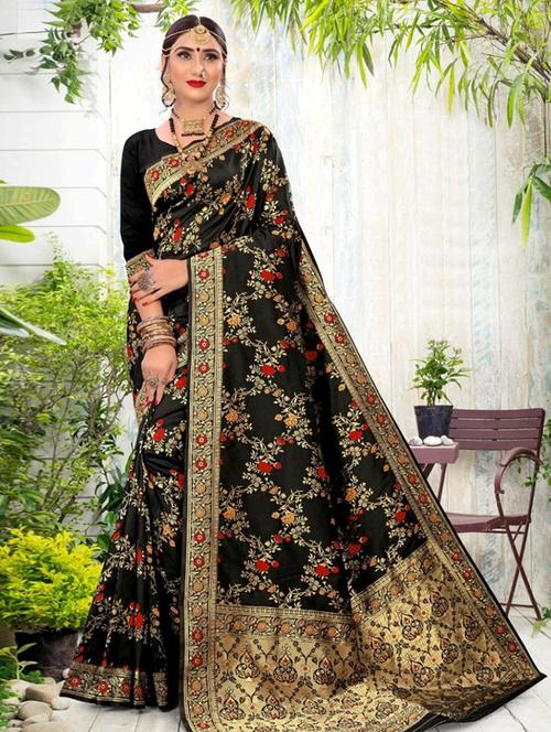 women self design banarasi saree with blouse - 21722024 - Very Small Image - 1