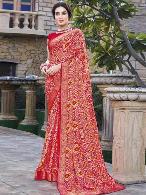 women peach printed bordered saree with blouse - 21722335 - Very Small Image - 1