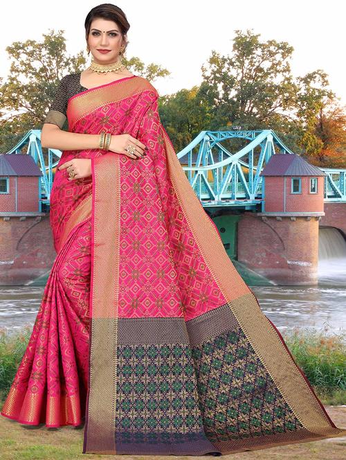 women self design patola saree with blouse - 21722547 - Very Small Image - 1
