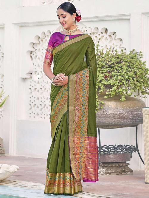 green solid with bordered saree with blouse - 21722607 - Very Small Image - 1