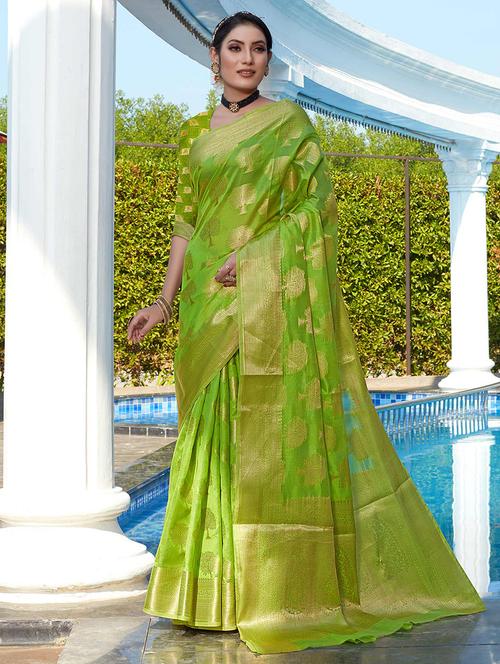 women self design banarasi saree with blouse - 21722895 - Very Small Image - 1