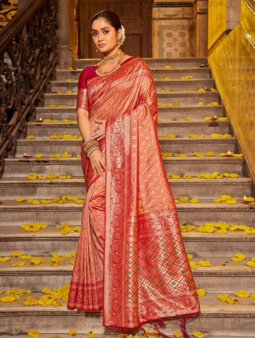 women self design banarasi saree with blouse - 21723072 - Very Small Image - 1