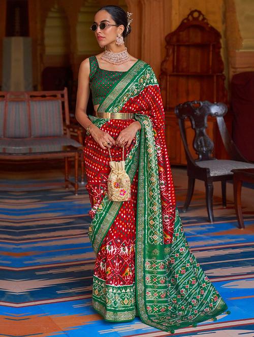 women printed bordered saree with blouse - 21723828 - Very Small Image - 1