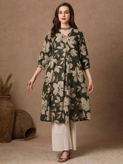 women floral three quarter sleeve a-line kurta - 21730789 - Very Small Image - 1