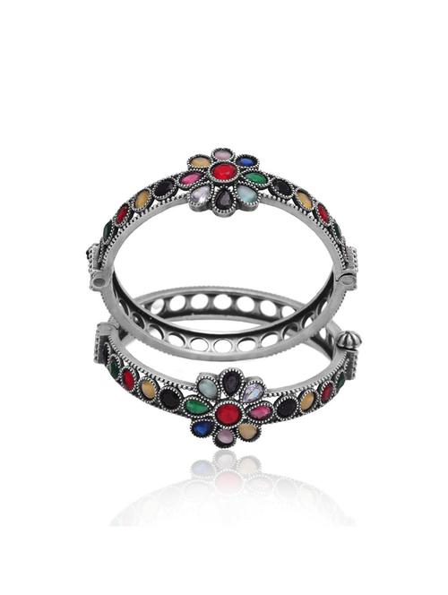 women stones studded silver bangles set - 21733206 - Very Small Image - 1