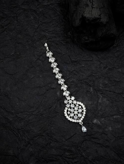 elegant american diamond maang tikka in silver tone - 21746867 - Very Small Image - 1
