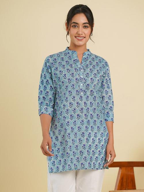 women three quarter sleeve straight kurti - 21784824 - Very Small Image - 1