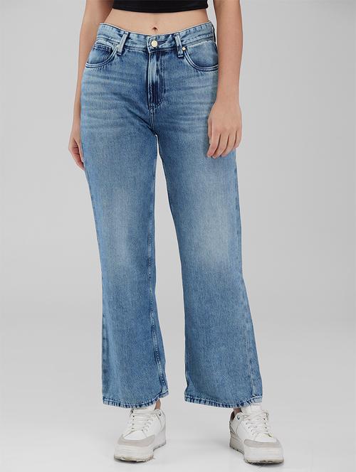 women solid mid rise straight fit jean - 21840625 - Very Small Image - 1