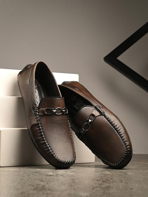 men slip on horsebit loafer - 21853567 - Very Small Image - 1