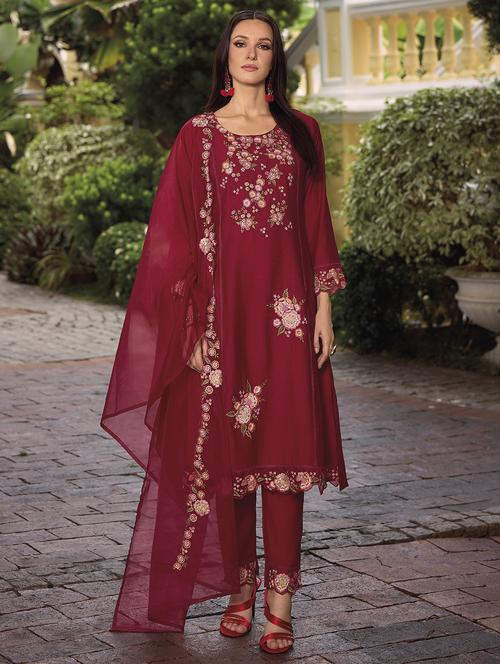 women three quarter sleeve kurta pant with dupatta set - 21865768 - Very Small Image - 1