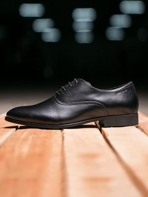 men black lace-up oxford - 21919339 - Very Small Image - 1