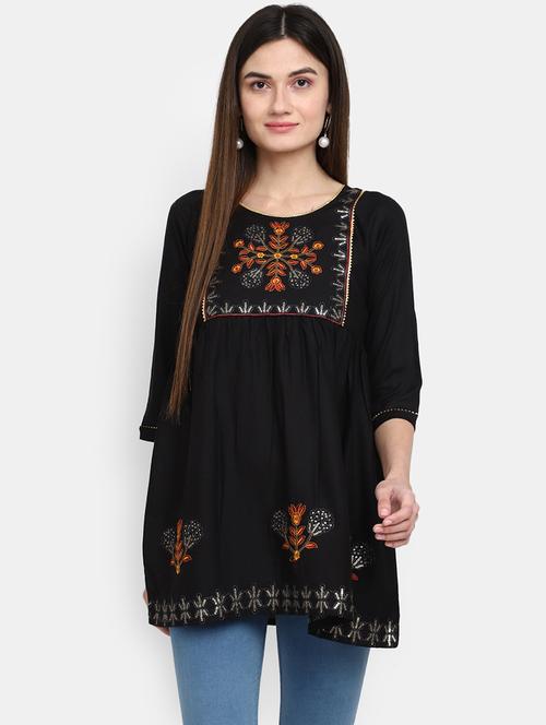 women embroidered round neck flared kurti - 21925148 - Very Small Image - 1