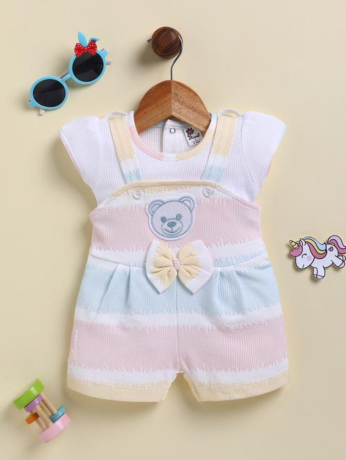 kids printed t-shirt with dungree set - 21925803 - Very Small Image - 1