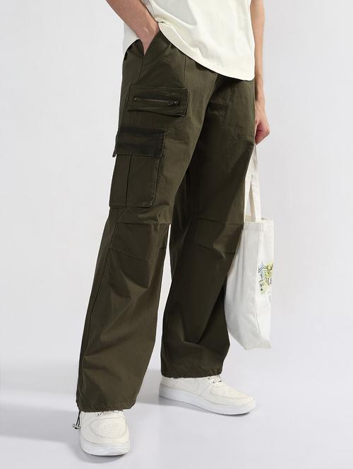 men olive solid mid rise loose fit cargo - 21933713 - Very Small Image - 1